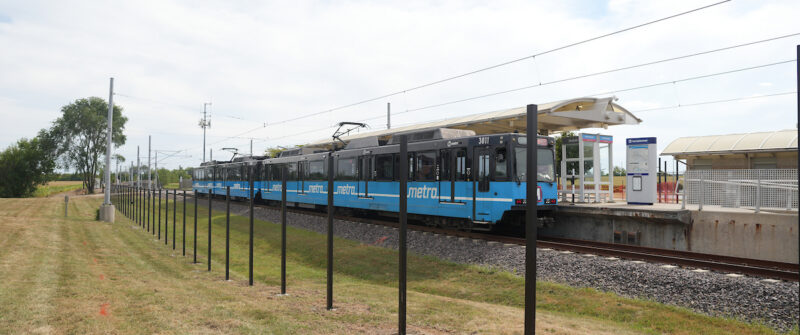 A MetroLink train passing Fairview Station